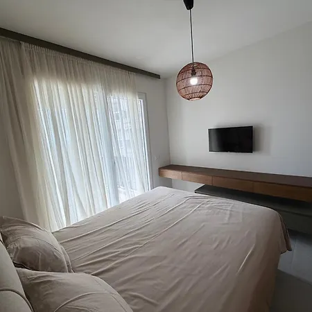 Hora Luxury At 'rana E Hedhun' Shëngjin